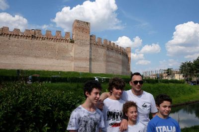 Clicca per vedere l'immagine alla massima grandezza